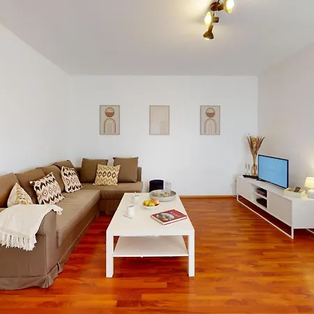 L'edenhome 1 Parking