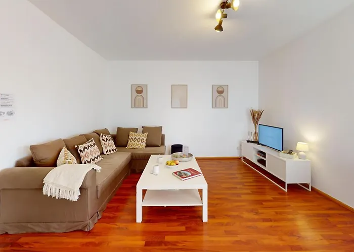 L'edenhome 1 Parking